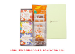 焼菓子とODAWARAフルーツゼリーのギフト